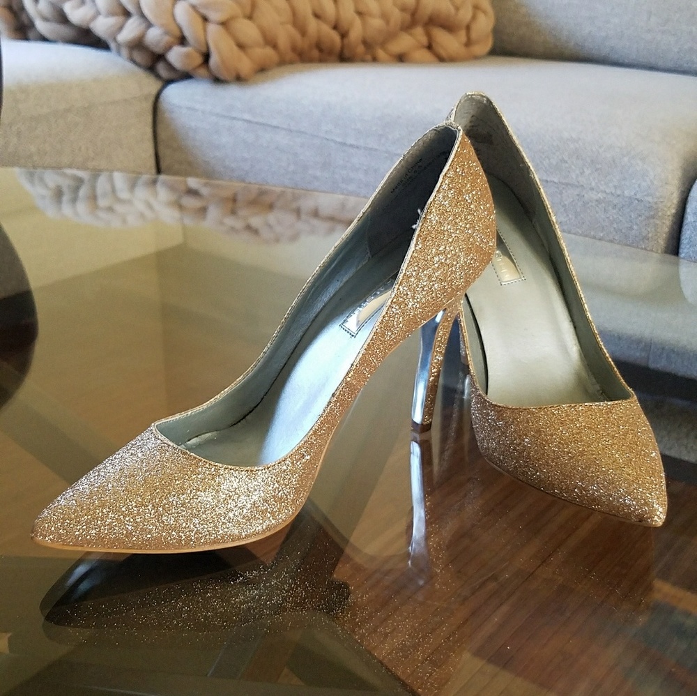 Gold Glitter Pumps,  Size 7